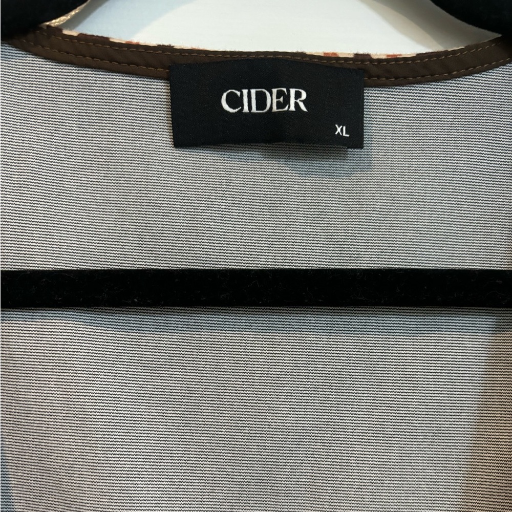 Cider Black and Orange Patterned Blouse - Picture 4 of 4